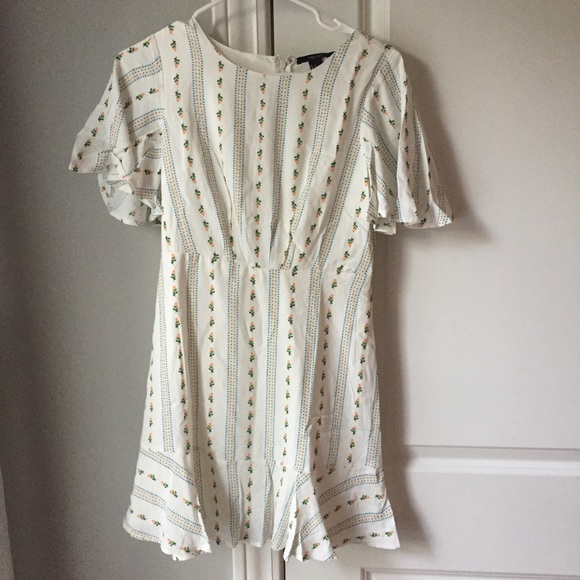 Forever 21 Dresses & Skirts - NWT cute white floral print dress
